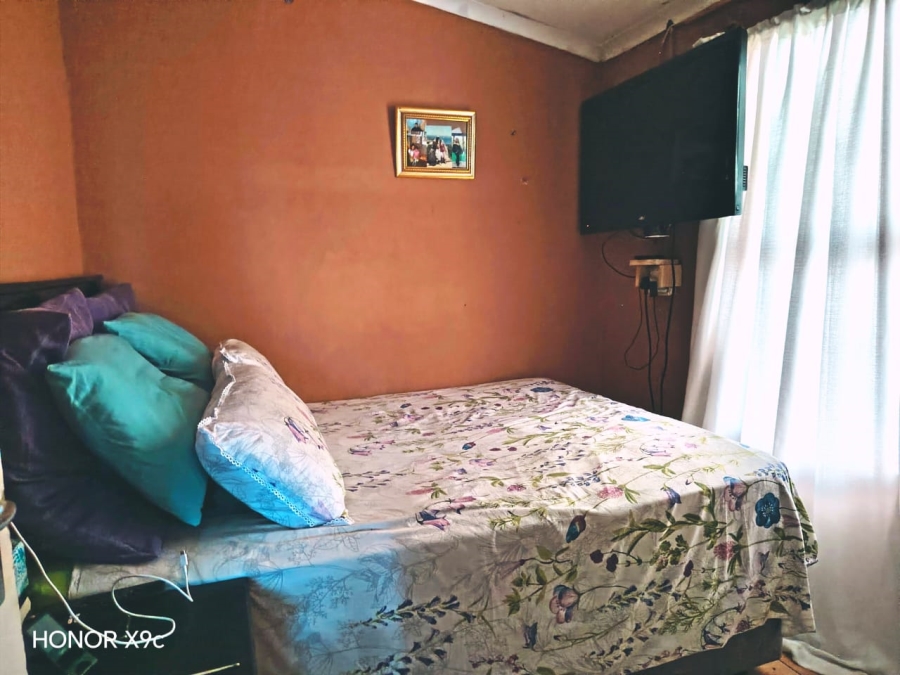 2 Bedroom Property for Sale in Sercor Park Western Cape